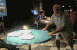 老爷子身手真棒QQ表情gif搞笑图片