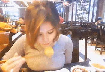 我看着，真是吃不下去了QQ表情gif搞笑图片