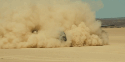 传说中的沙漠飞机QQ表情gif搞笑图片