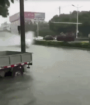 向前！向前！向前！QQ表情gif搞笑图片