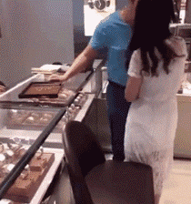 一哭二闹三上吊，四跳五叫六吃药QQ表情gif搞笑图片