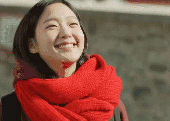 这妹子有点轻度智障，有人要吗？QQ表情gif搞笑图片