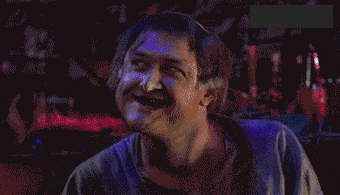 妹子们扭动的翘臀真是太有节奏感了QQ表情gif搞笑图片