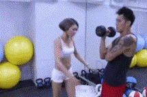 短裤借我穿一下QQ表情gif搞笑图片