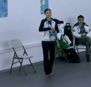 突如其来的尬舞QQ表情gif搞笑图片