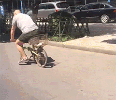 什么宝马奔驰都弱爆了，就服你QQ表情gif搞笑图片