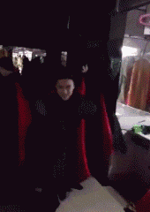 火急火燎去赶场子QQ表情gif搞笑图片