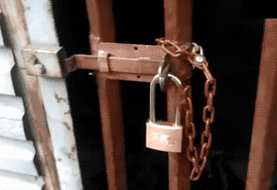 用这把锁的在侮辱小偷吗？QQ表情gif搞笑图片