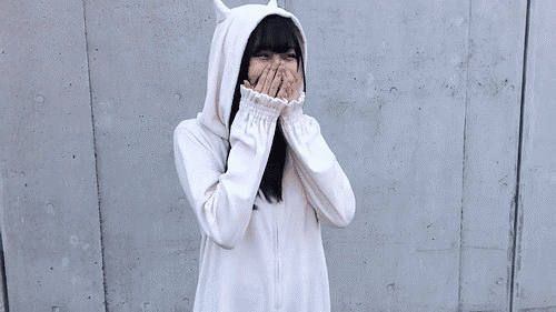 萌妹子不露脸也那么萌喔QQ表情gif搞笑图片