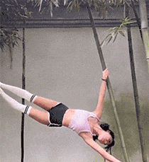 妹子，厉害了QQ表情gif搞笑图片