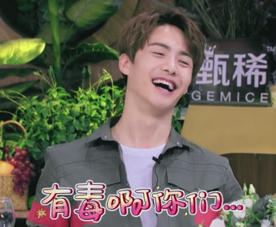 有毒啊你们爱斗图gif搞笑图片