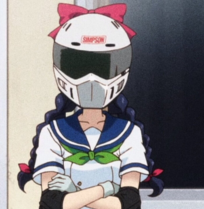 头盔少女爱斗图gif搞笑图片