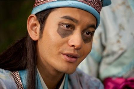 黄小萌的黑眼圈爱斗图gif搞笑图片