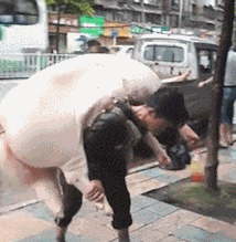 励害了，我的哥搞笑图吧gif搞笑图片