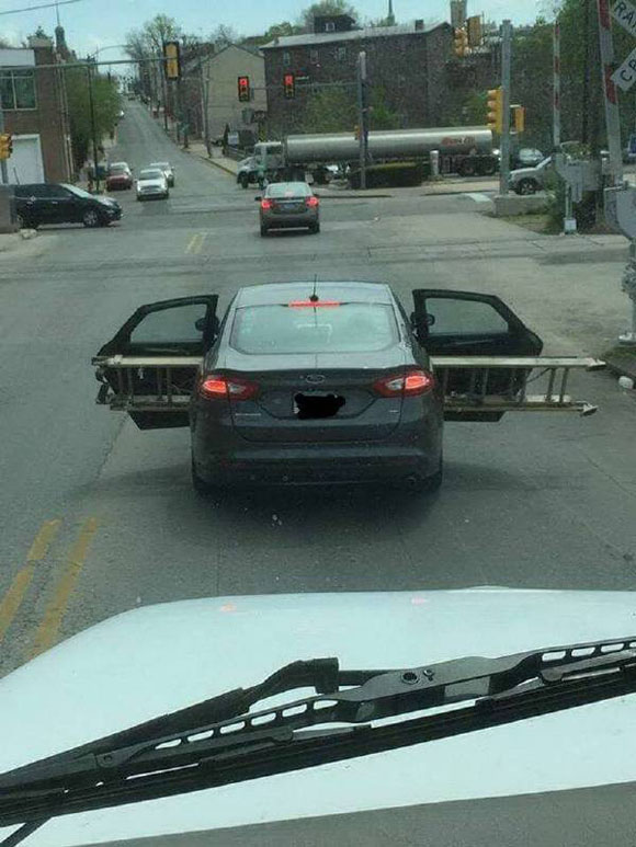 看你们谁敢超俺的车搞笑图吧gif搞笑图片