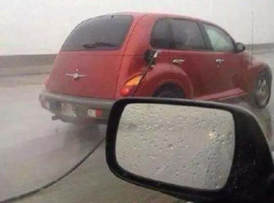 红车司机貌似有点忙啊搞笑图吧gif搞笑图片