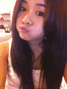 可爱调皮嘟嘴女生搞笑图吧gif搞笑图片