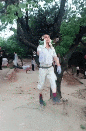 大爷奇葩的锻炼招式搞笑图吧gif搞笑图片