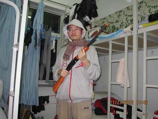 求大神帮我P得能开枪的动图搞笑图吧gif搞笑图片