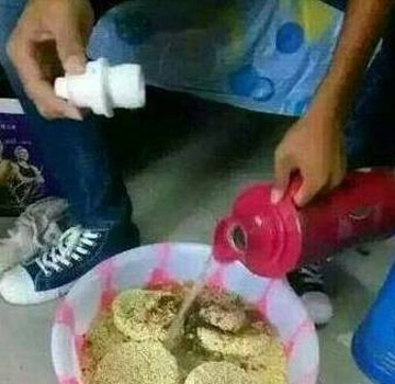 这得是有多饿啊搞笑图吧gif搞笑图片