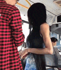 长发姑娘的一惊人转身搞笑图吧gif搞笑图片