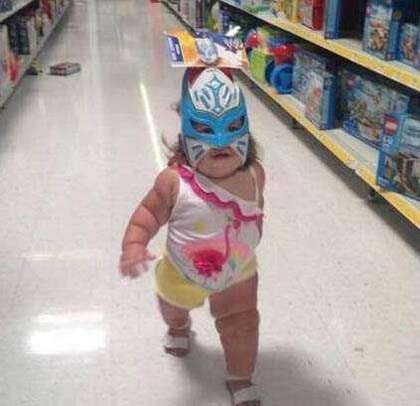 走出了小英雄的步伐搞笑图吧gif搞笑图片