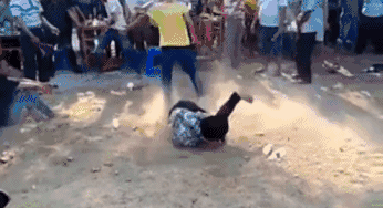 谈恋爱不如跳舞求舞伴，来呀搞笑图吧gif搞笑图片