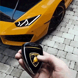 想不想要这样一辆会变色的车呢搞笑图吧gif搞笑图片