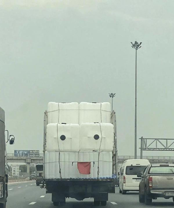 马路上的幽默图片 这个有点萌搞笑图吧gif搞笑图片