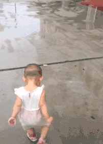 成功迈过人生的第一道坎搞笑图吧gif搞笑图片