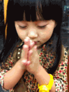 可爱的小女孩变魔术可爱趣图gif搞笑图片