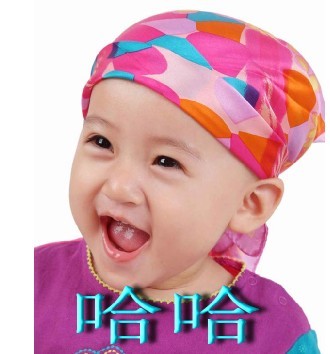 哈哈，真可爱的小朋友可爱趣图gif搞笑图片