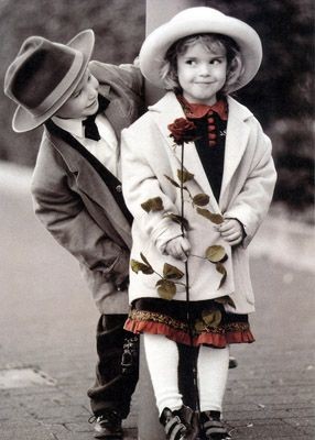 青梅竹马两小无猜可爱趣图gif搞笑图片