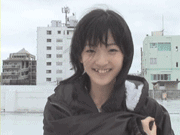 阳光灿烂的女生可爱趣图gif搞笑图片