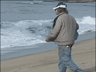 如果我的离开能够换来你的幸福，那我就不离开看你怎么就不幸福了爆笑gif搞笑图片