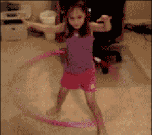 难受的时候摸摸自己的胸，告诉自己是汉子，要坚强。爆笑gif搞笑图片