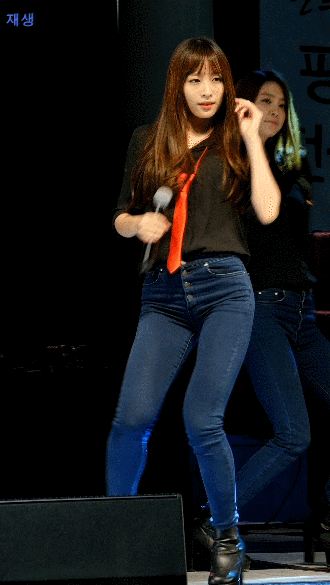 人们希望你做的更好，但一般不希望你超过他。爆笑gif搞笑图片