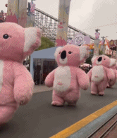 这个世界上没有永远的爱情……时间可以冲淡一切。爆笑gif搞笑图片