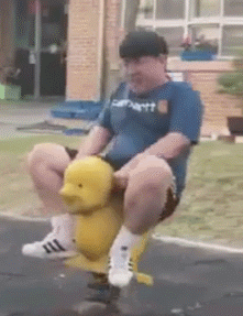 这位大哥，你高估了你的重量爆笑gif搞笑图片