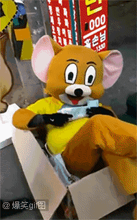 哈哈这种发传单的方式太霸气了!爆笑gif搞笑图片