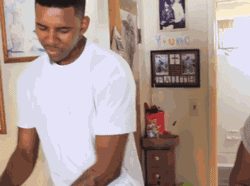 黑人问号脸爆笑gif搞笑图片