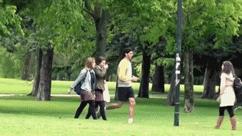 什么情况，灵魂交换了吗？爆笑gif搞笑图片