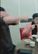 你以为就你会特技吗?我也会啊！爆笑gif搞笑图片