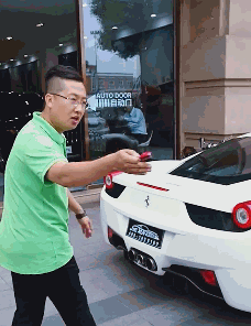 我这车新提的，动力杠杠的！爆笑gif搞笑图片