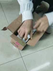 等了好久终于等到你了，太开心了！爆笑gif搞笑图片