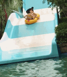 这工作人员是第一天上班吧？爆笑gif搞笑图片