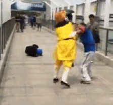 见鬼啦，，，孙悟空打架！爆笑gif搞笑图片