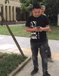 我知道你一点都不痛爆笑gif搞笑图片