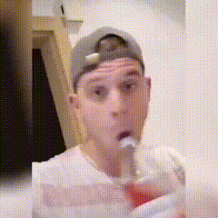 我家马桶都没你下的顺爆笑gif搞笑图片