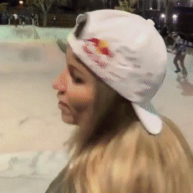 摄影师更厉害吧？爆笑gif动图爆笑gif搞笑图片